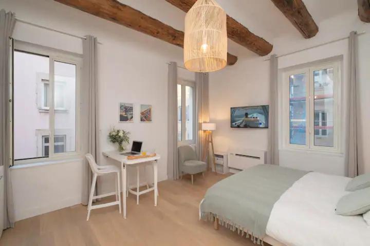 Design Suites Vieux Port Marseille Exterior photo